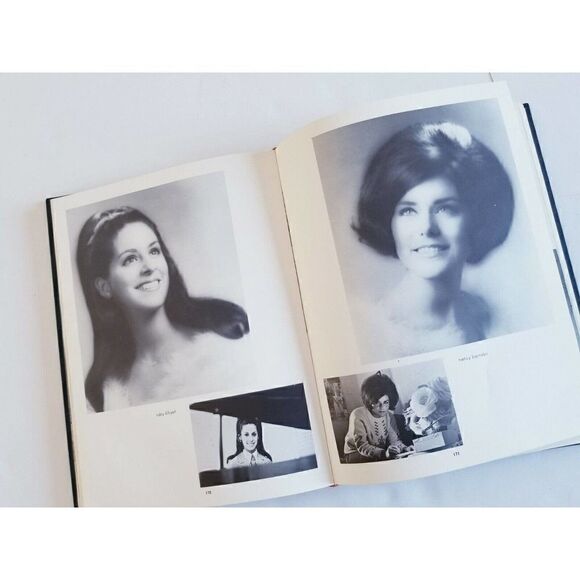 SOUTHERNER YEARBOOK SCHOOL MISSISSIPPI 1969 BLUE HARD COVER - Picture 1 of 11